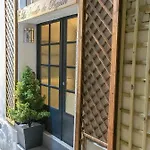 La Venelle Du Bassin Онфлёр
