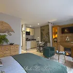 La Venelle Du Bassin * Онфлёр