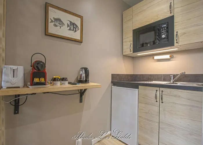 La Venelle Du Bassin