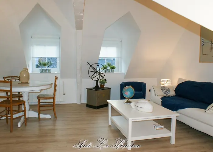 La Venelle Du Bassin *