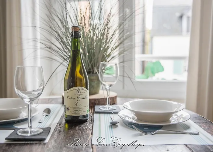 La Venelle Du Bassin *